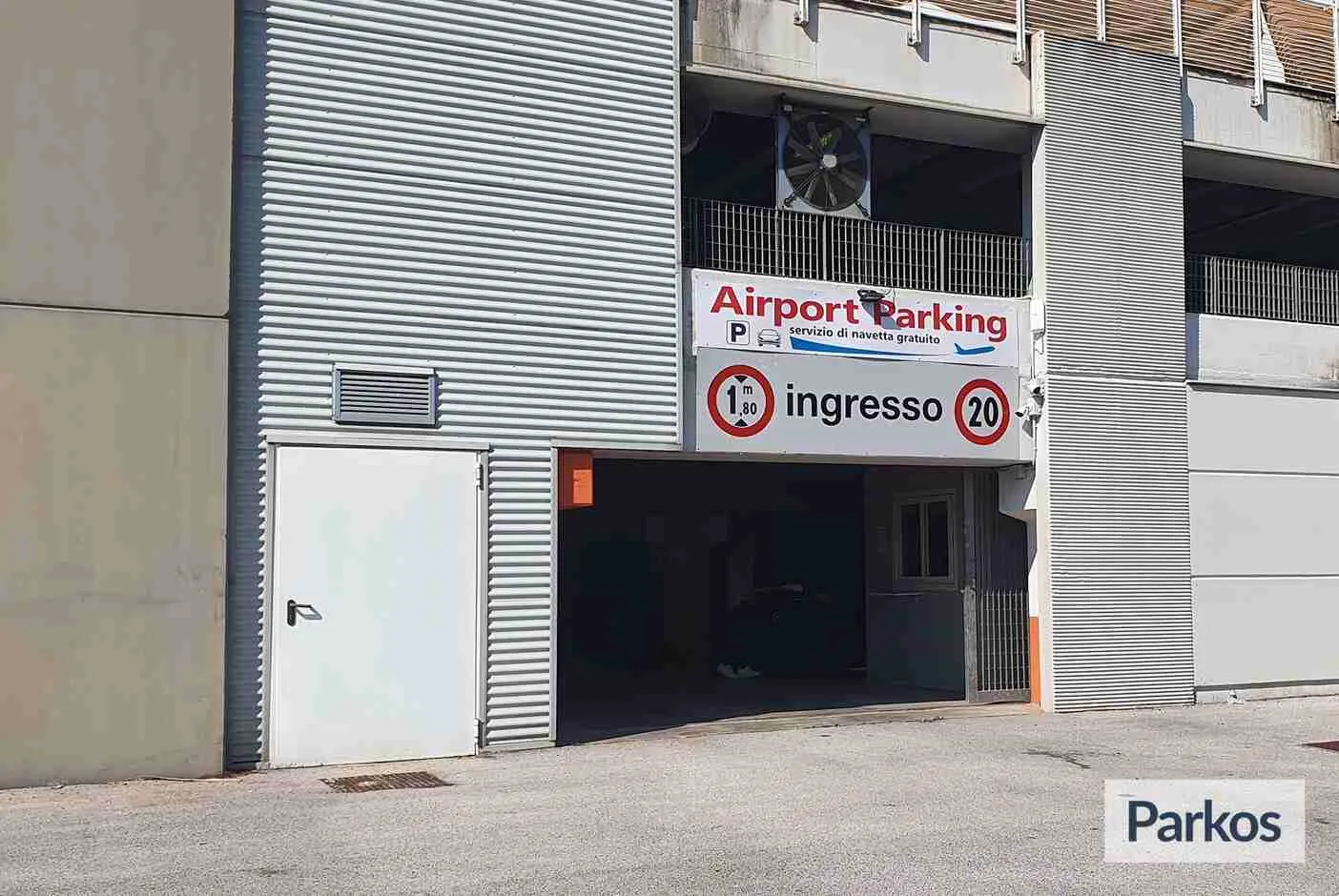 Airport Parking Bari (Paga online) - Parcheggio Aeroporto Bari - picture 1