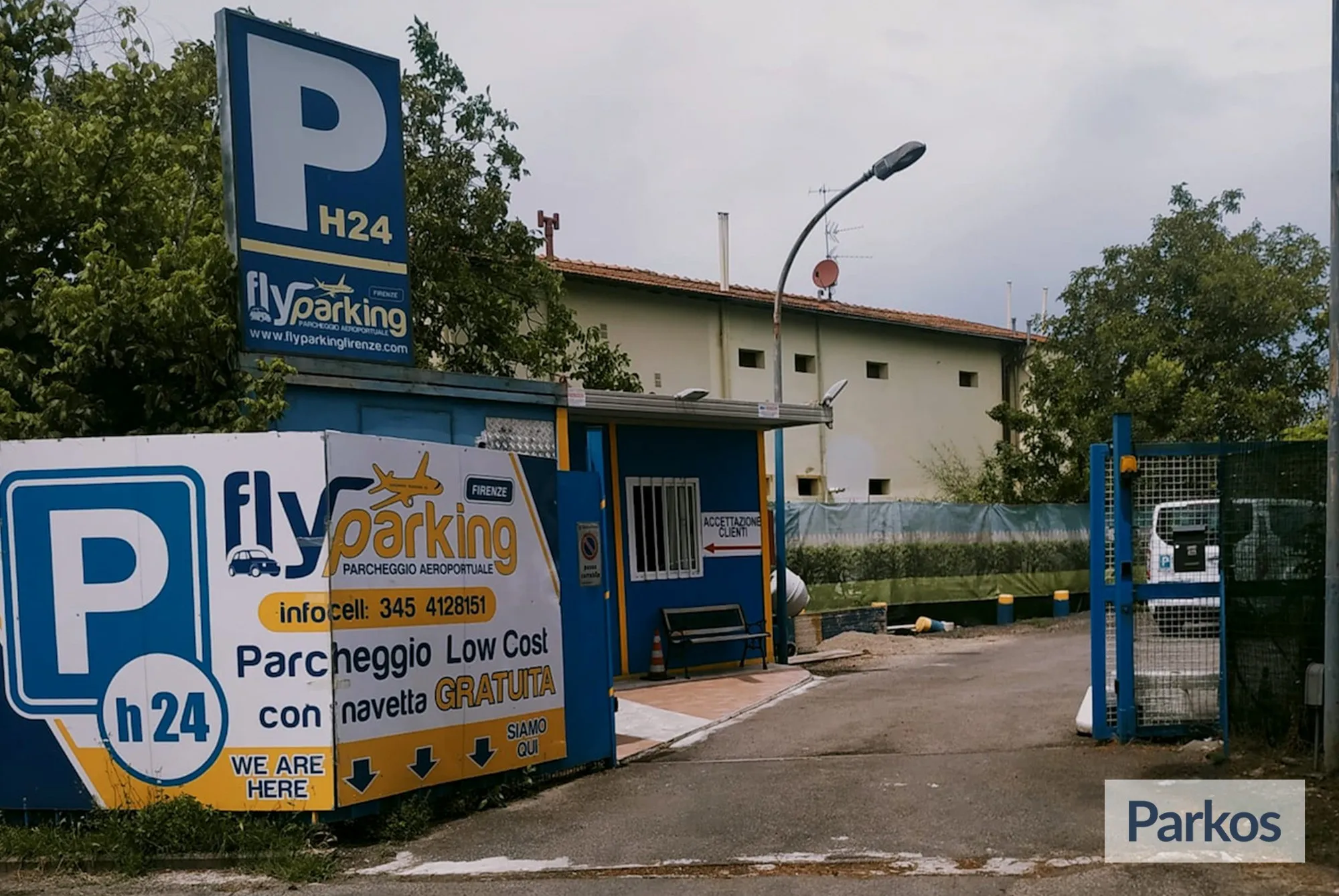Car & Fly Parking Firenze (Paga in parcheggio) - Parcheggio Aeroporto Firenze - picture 1