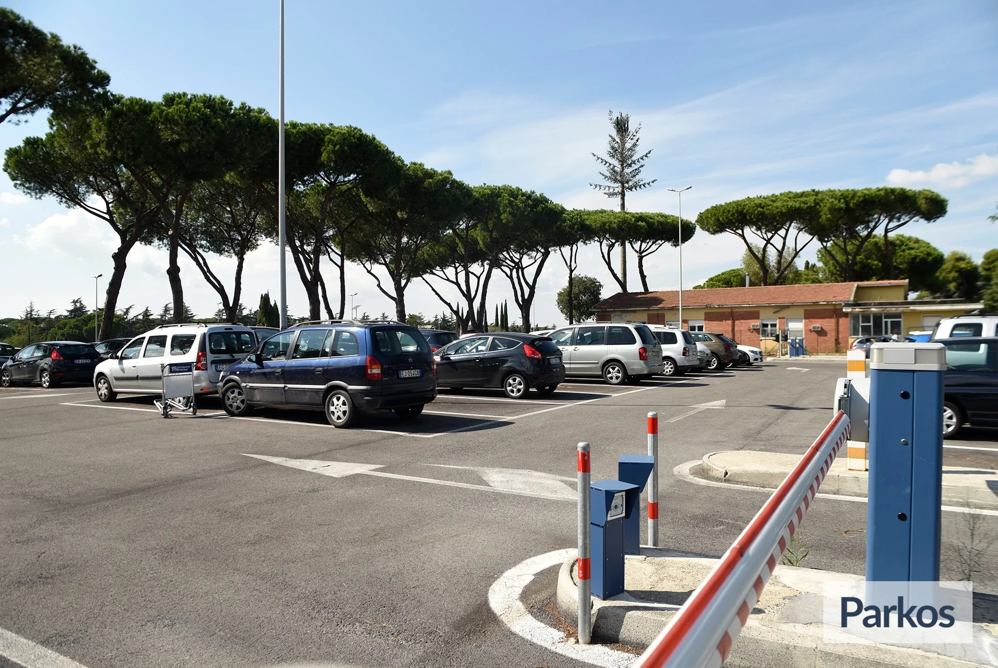 easy Parking P4 (Paga online) - Parcheggio Ciampino - picture 1