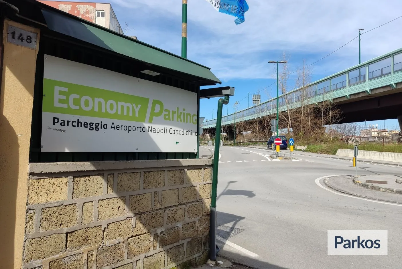 Economy Parking (Paga in parcheggio) - Parcheggio Aeroporto Napoli - picture 1