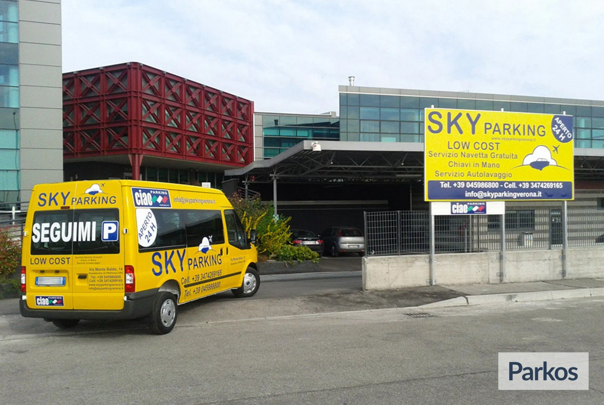 Sky Parking (Paga online) - Parcheggio Aeroporto Verona - picture 1