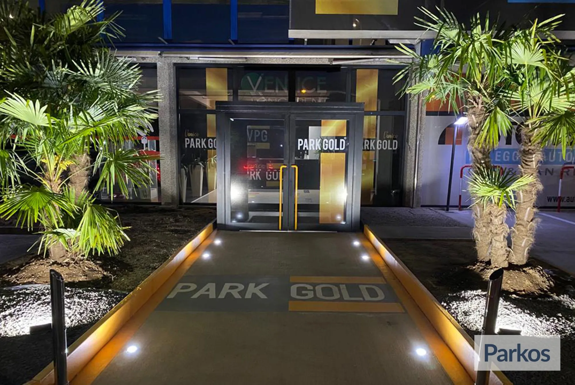 Park Gold Venezia (Paga online) - Parcheggio Aeroporto Venezia - picture 1